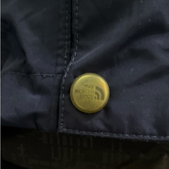 The North Face Men's Jacket, Size Small - Picture 8 of 11